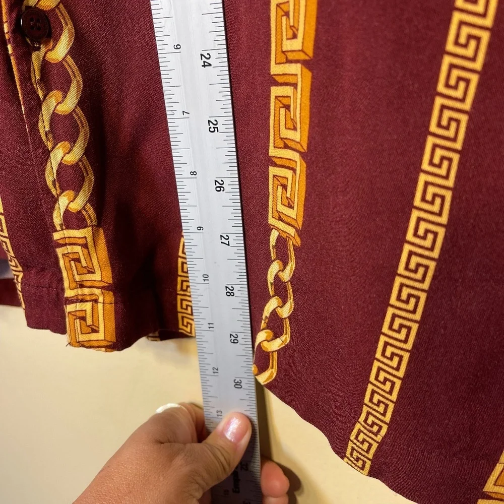 Men's Gold Chains Patterned Button up short sleeve Shirt - Picture 6 of 7